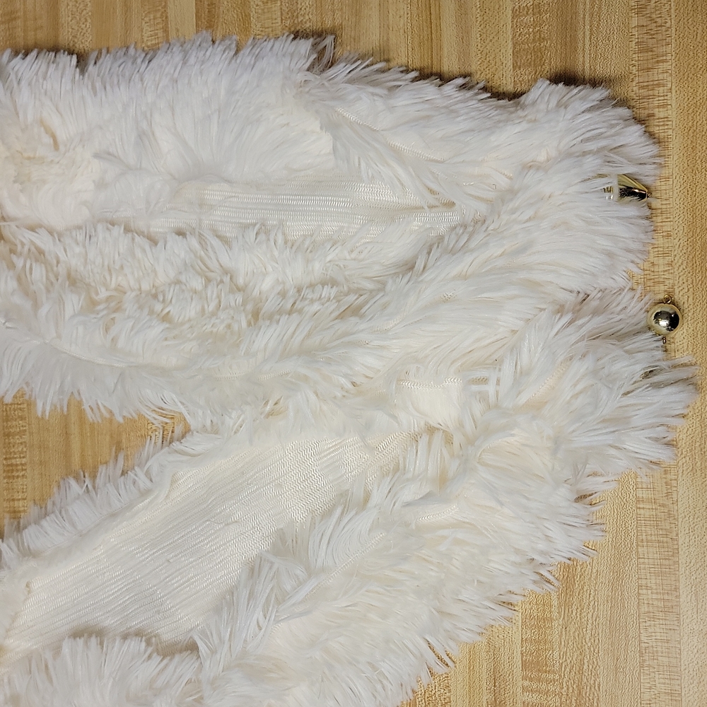 White Women's Scarf - Picture 3 of 3
